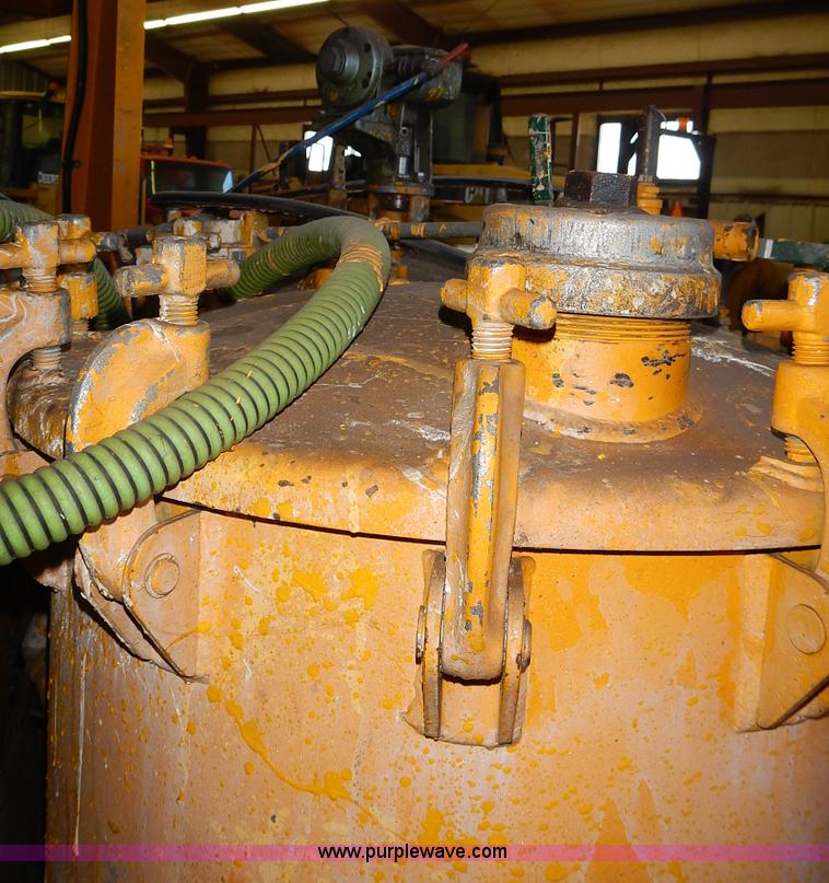 image for item L3631 MB 245 paint striper