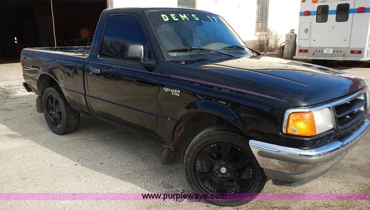 image for item L3639 1996 Ford Ranger XLT pickup truck