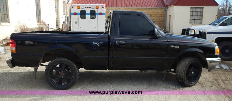 image for item L3639 1996 Ford Ranger XLT pickup truck
