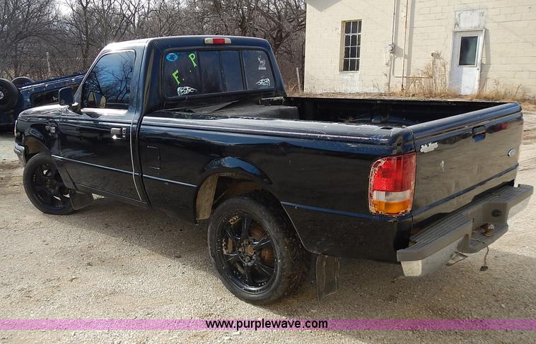 image for item L3639 1996 Ford Ranger XLT pickup truck