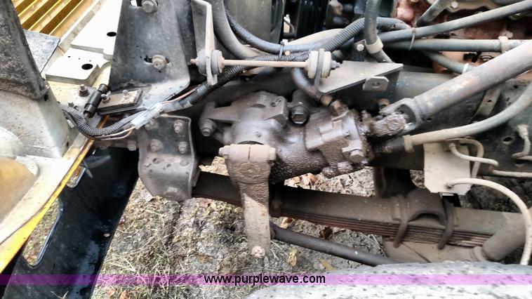 image for item L6003 1992 International 3700 school bus