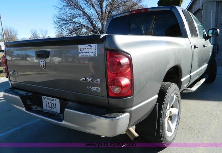 image for item L7301 2008 Dodge Ram 1500 Quad Cab pickup truck
