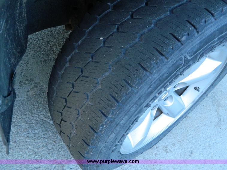 image for item L7301 2008 Dodge Ram 1500 Quad Cab pickup truck