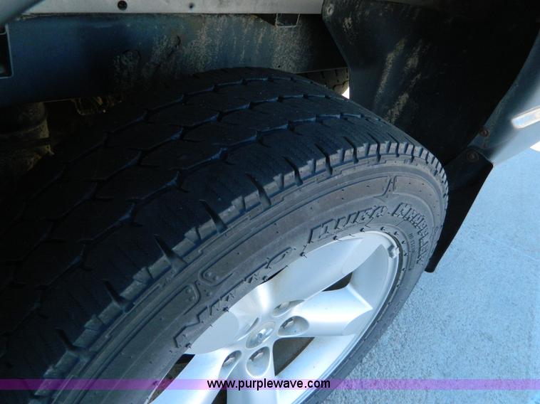 image for item L7301 2008 Dodge Ram 1500 Quad Cab pickup truck