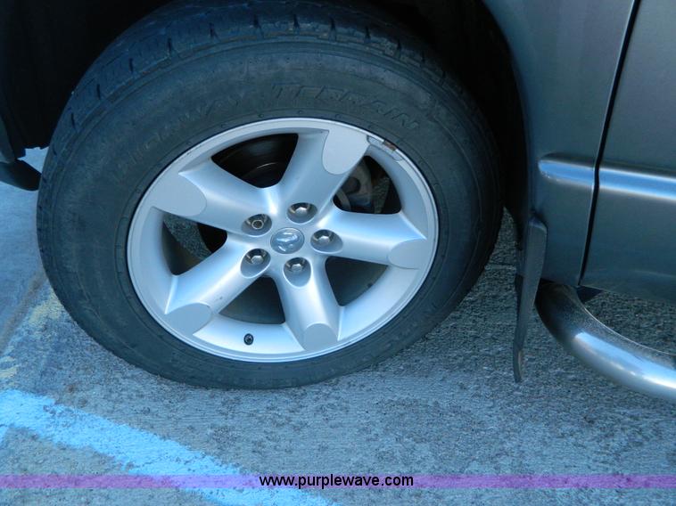 image for item L7301 2008 Dodge Ram 1500 Quad Cab pickup truck