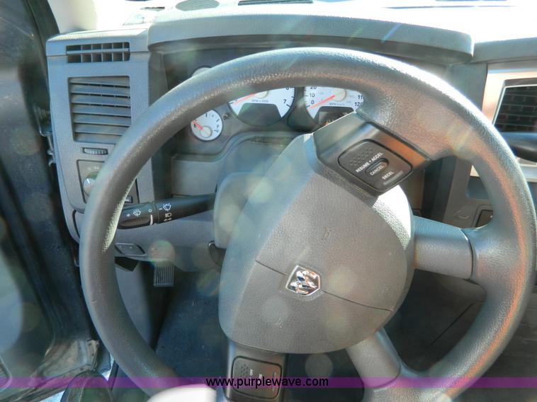 image for item L7301 2008 Dodge Ram 1500 Quad Cab pickup truck