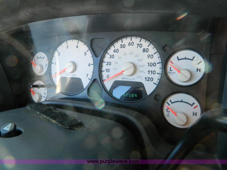 image for item L7301 2008 Dodge Ram 1500 Quad Cab pickup truck