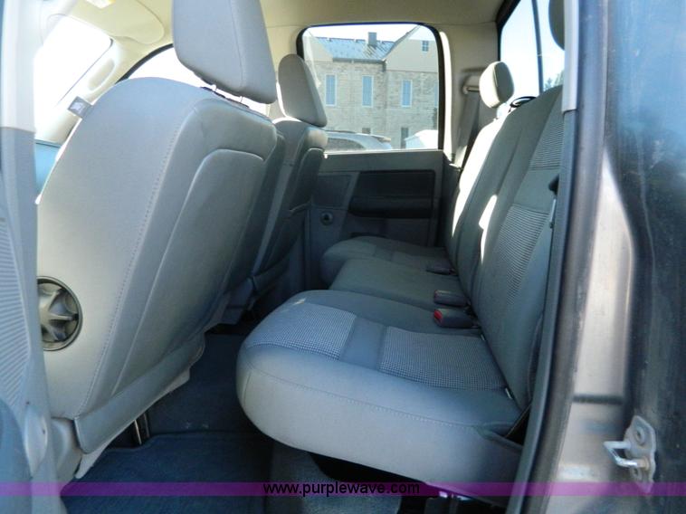 image for item L7301 2008 Dodge Ram 1500 Quad Cab pickup truck