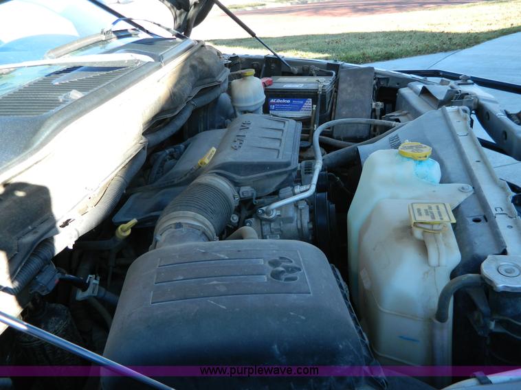 image for item L7301 2008 Dodge Ram 1500 Quad Cab pickup truck