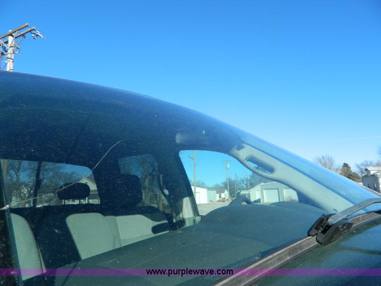 image for item L7301 2008 Dodge Ram 1500 Quad Cab pickup truck