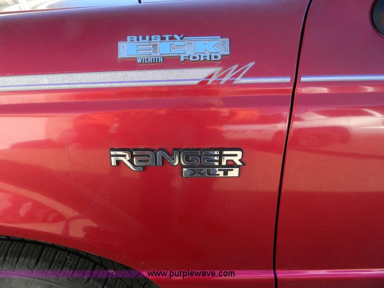 image for item L7302 1996 Ford Ranger SuperCab pickup truck