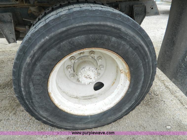 image for item L7305 1978 GMC 6500 dump truck