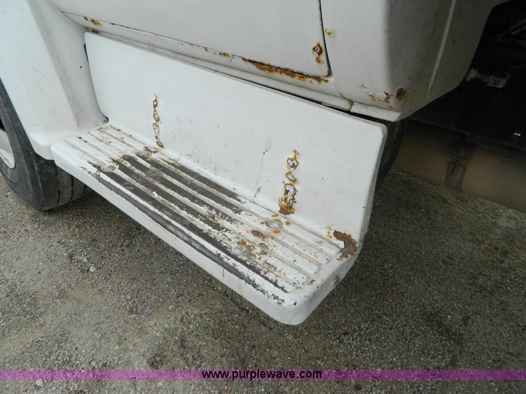 image for item L7305 1978 GMC 6500 dump truck