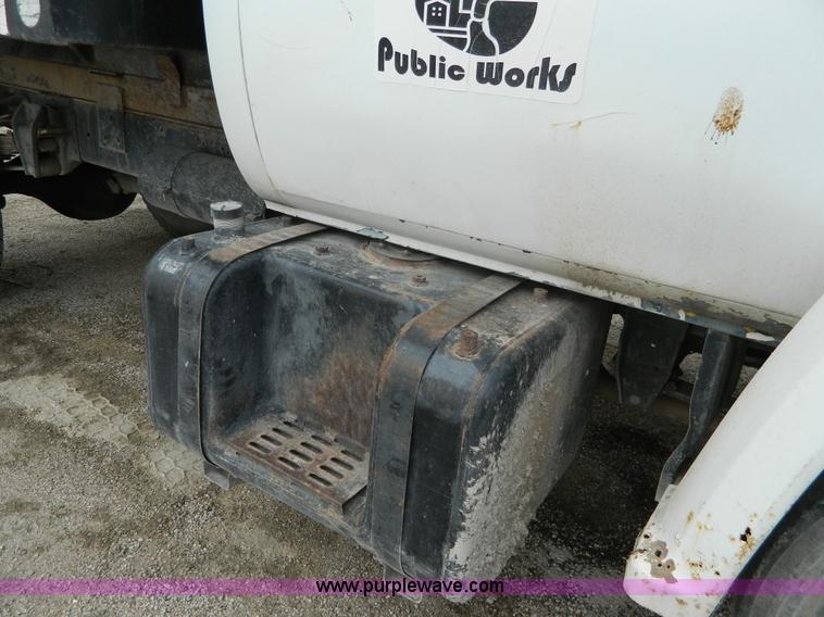 image for item L7305 1978 GMC 6500 dump truck