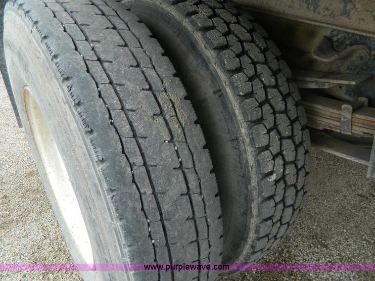 image for item L7305 1978 GMC 6500 dump truck