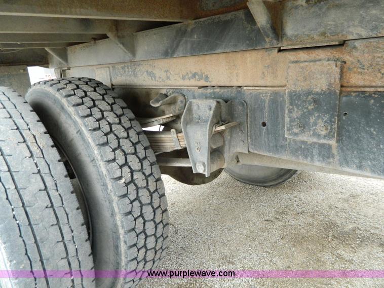 image for item L7305 1978 GMC 6500 dump truck