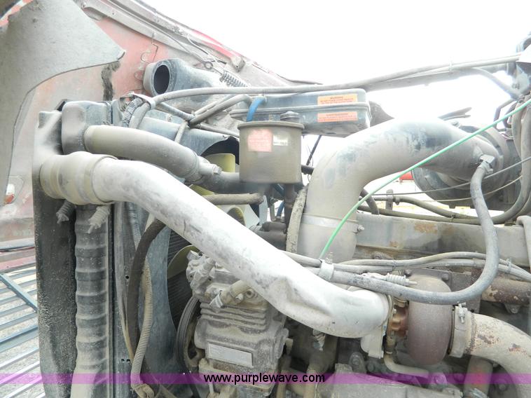 image for item L7306 1991 Ford LT8000 dump truck