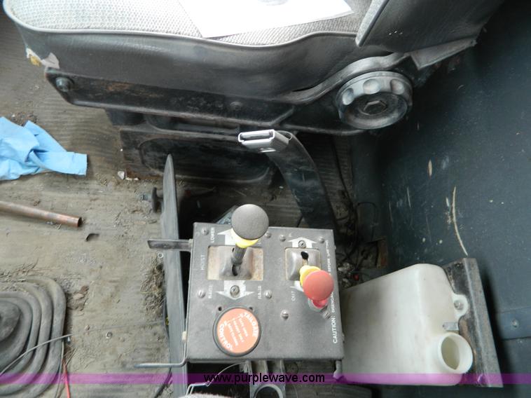 image for item L7306 1991 Ford LT8000 dump truck