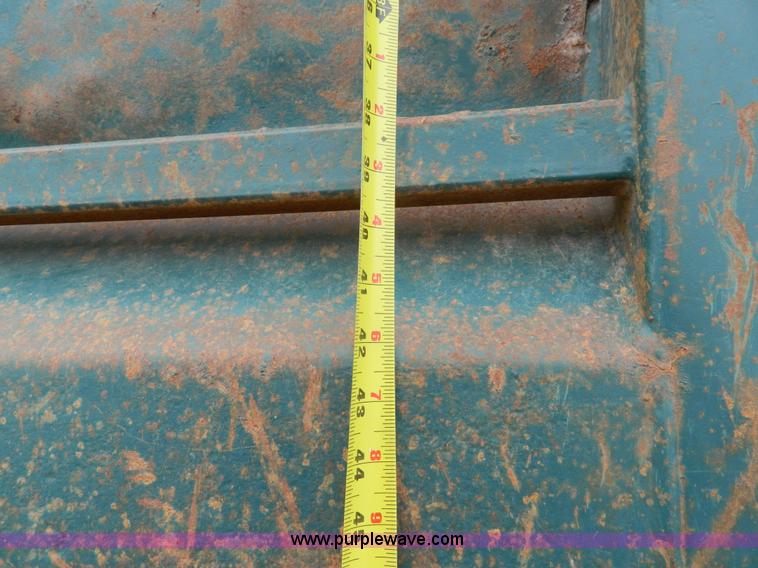 image for item L7306 1991 Ford LT8000 dump truck