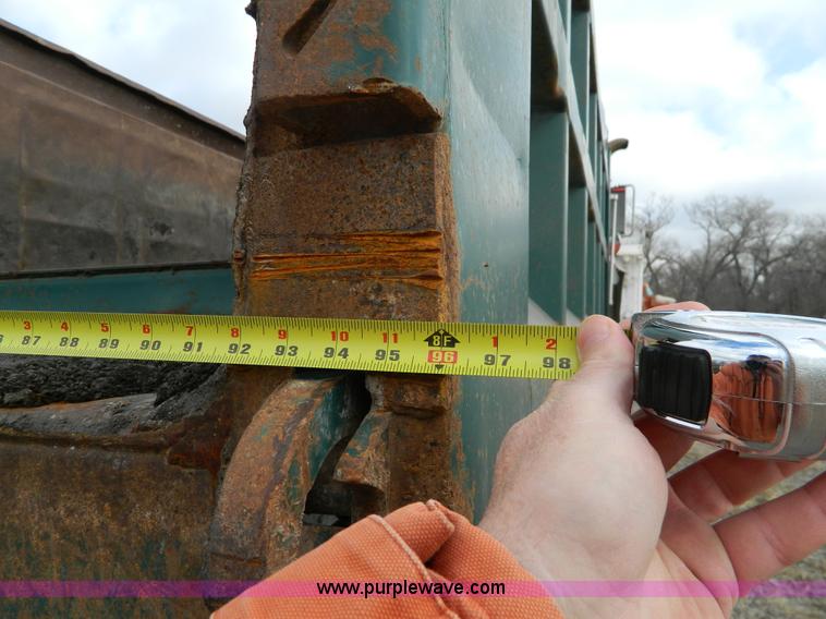 image for item L7306 1991 Ford LT8000 dump truck