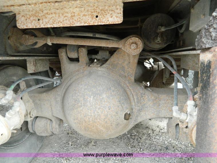 image for item L7306 1991 Ford LT8000 dump truck