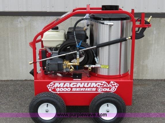 image for item E1531 2015 Easy-Kleen Magnum 4000 Series Gold pressure washer