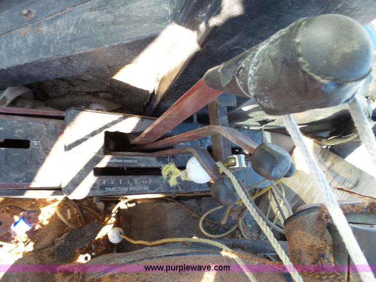 image for item G7097 1974 Allis Chalmers 7060 tractor