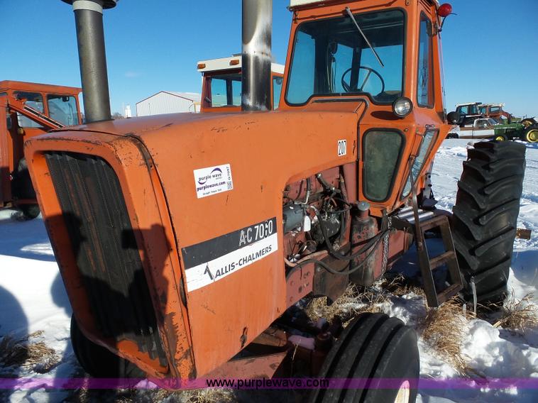 image for item G7097 1974 Allis Chalmers 7060 tractor