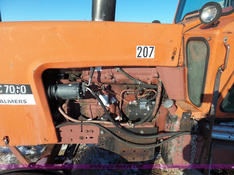 image for item G7097 1974 Allis Chalmers 7060 tractor