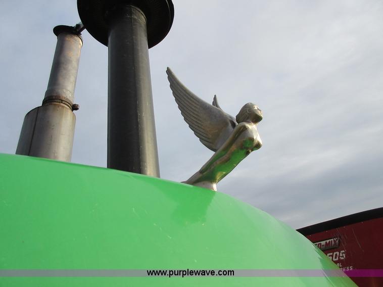 image for item I1753 1976 John Deere 8430 4WD tractor