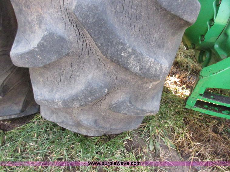 image for item I1753 1976 John Deere 8430 4WD tractor