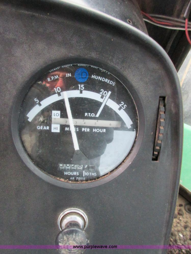 image for item I1753 1976 John Deere 8430 4WD tractor