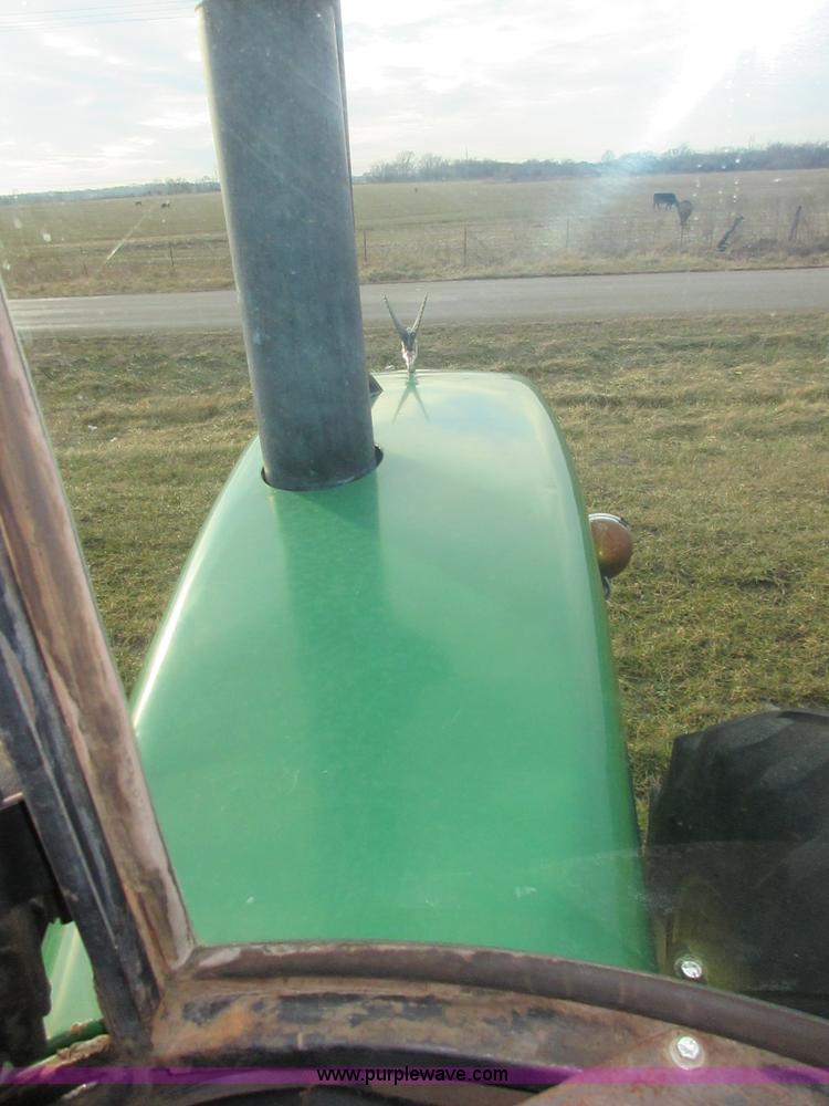 image for item I1753 1976 John Deere 8430 4WD tractor