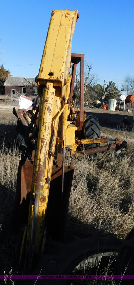 image for item J7409 Case 580 backhoe