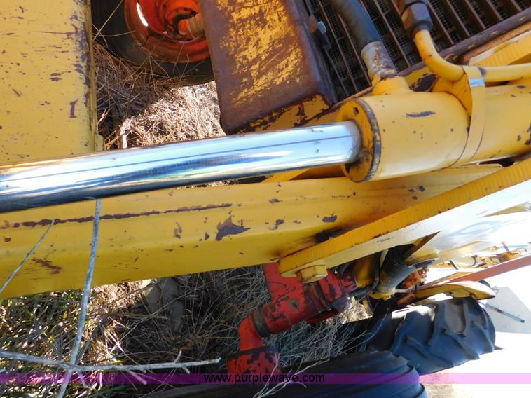 image for item J7409 Case 580 backhoe