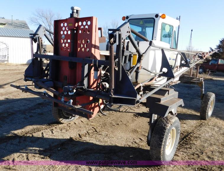 image for item J7410 SpraCoupe 220 self-propelled applicator