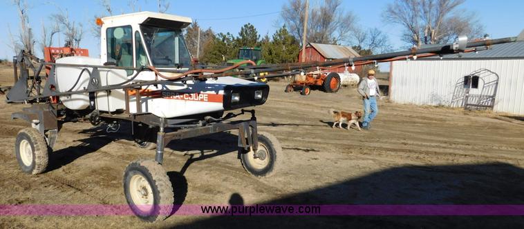 image for item J7410 SpraCoupe 220 self-propelled applicator
