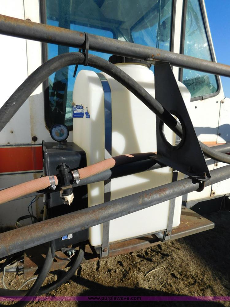 image for item J7410 SpraCoupe 220 self-propelled applicator