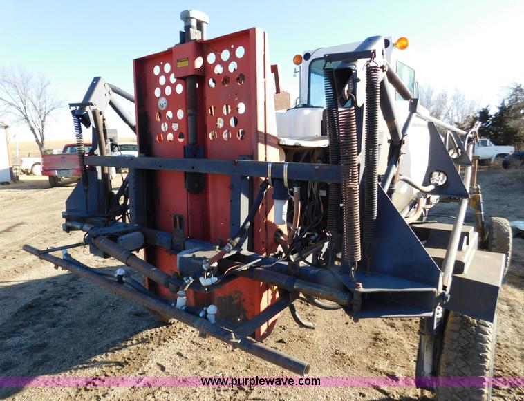 image for item J7410 SpraCoupe 220 self-propelled applicator