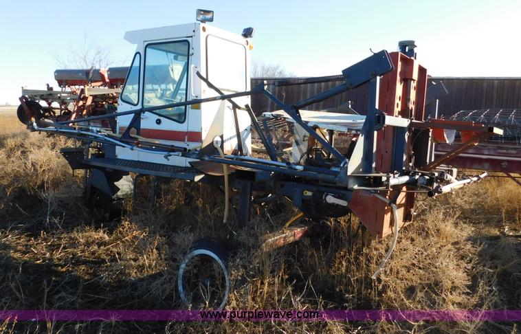 image for item J7410 SpraCoupe 220 self-propelled applicator