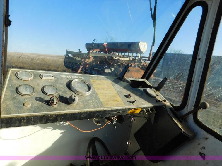 image for item J7410 SpraCoupe 220 self-propelled applicator