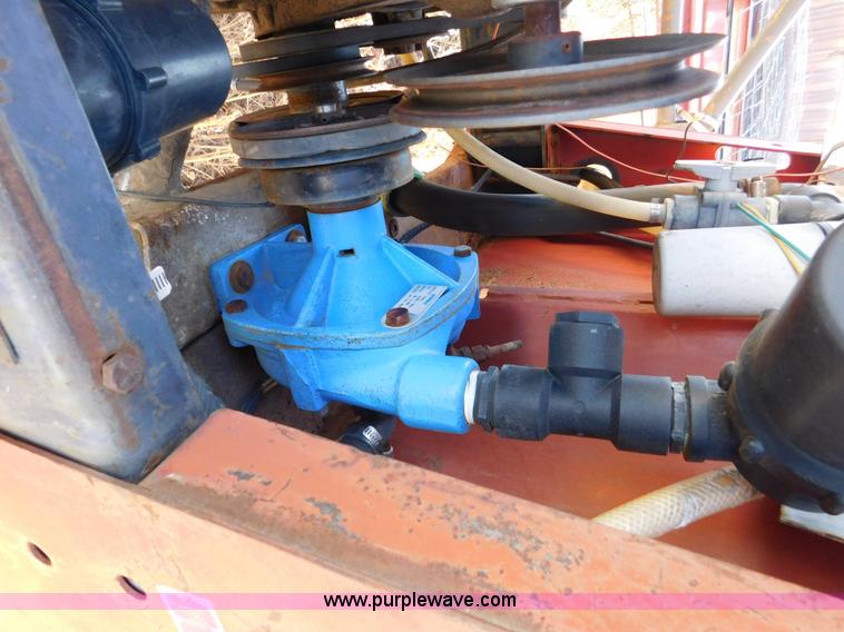 image for item J7410 SpraCoupe 220 self-propelled applicator