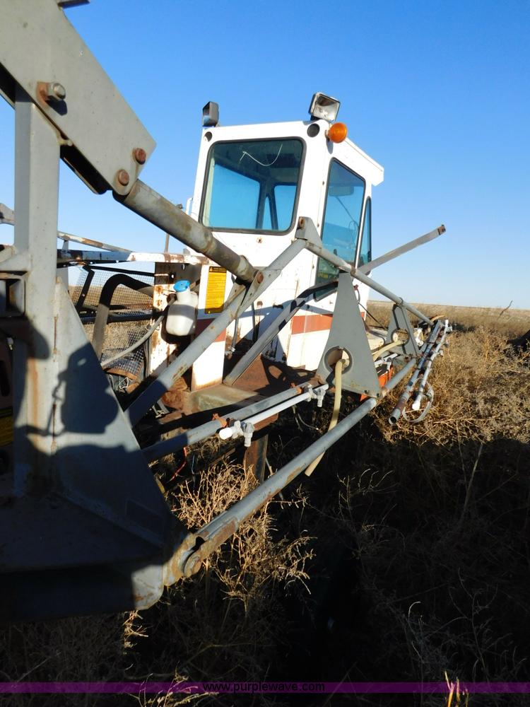 image for item J7410 SpraCoupe 220 self-propelled applicator