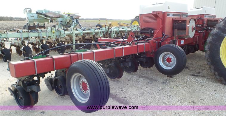 image for item J8371 Case IH 800 planter