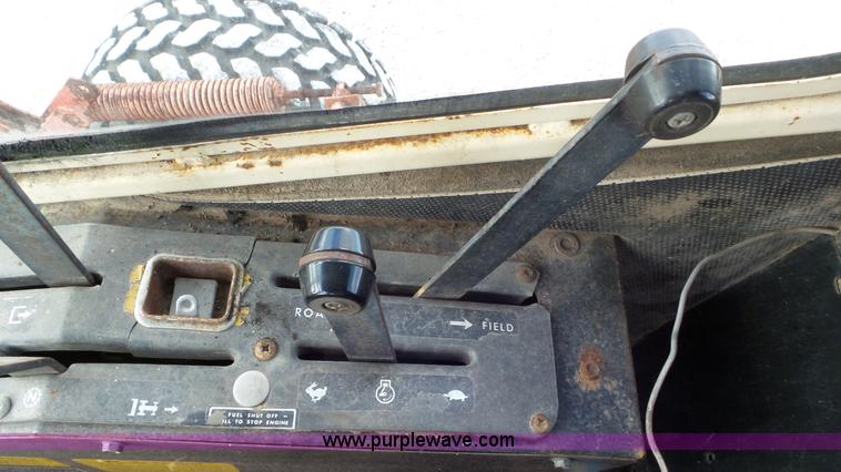 image for item J8373 Hesston 6600 self-propelled swather