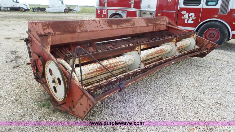 image for item J8373 Hesston 6600 self-propelled swather