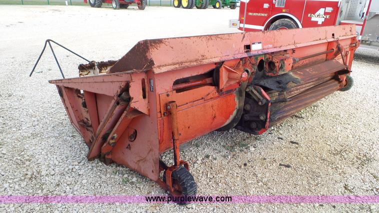 image for item J8373 Hesston 6600 self-propelled swather