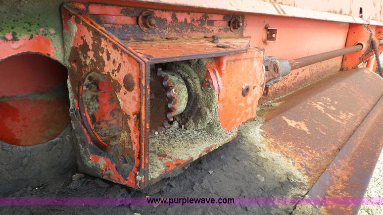 image for item J8373 Hesston 6600 self-propelled swather