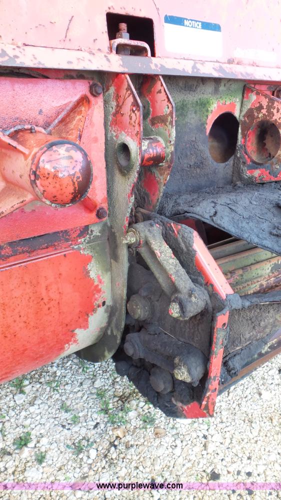 image for item J8373 Hesston 6600 self-propelled swather