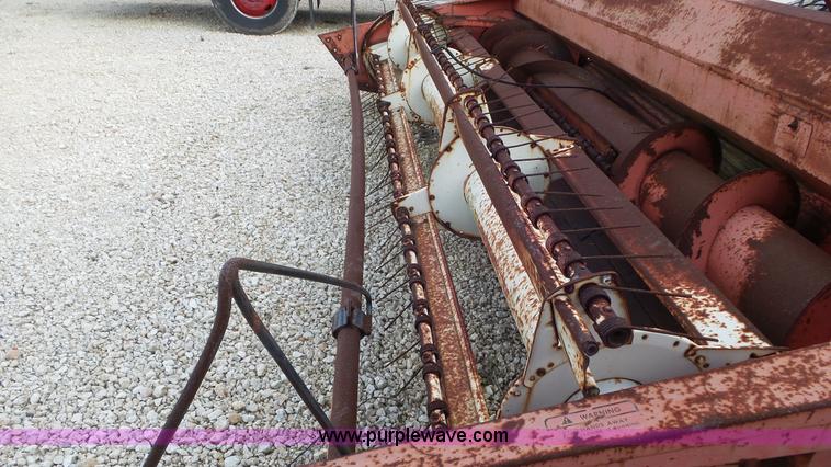 image for item J8373 Hesston 6600 self-propelled swather